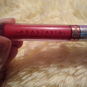 Anastasia Beverly hills liquid lipstick